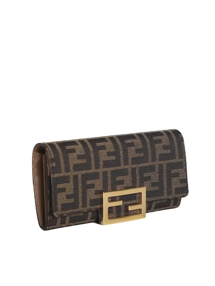 BAGUETTE CONTINENTAL WALLET WITH CHAIN