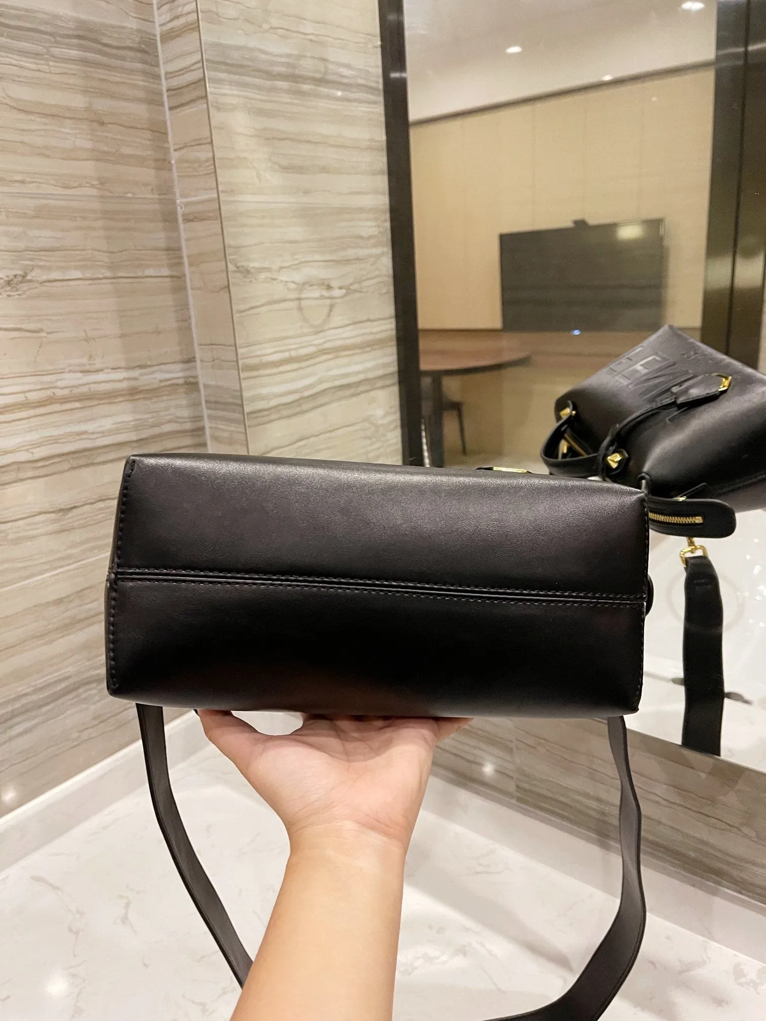 EN   Designer bags by Fendi 215