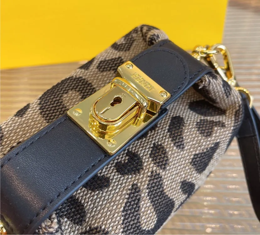 Fendi cute Crossbody Bags