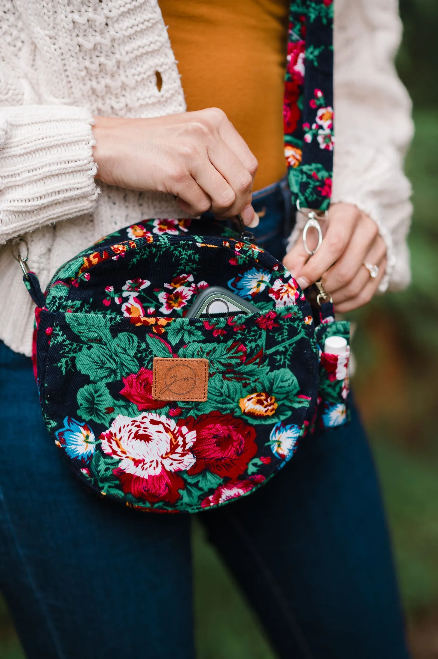 Libby Round Bag