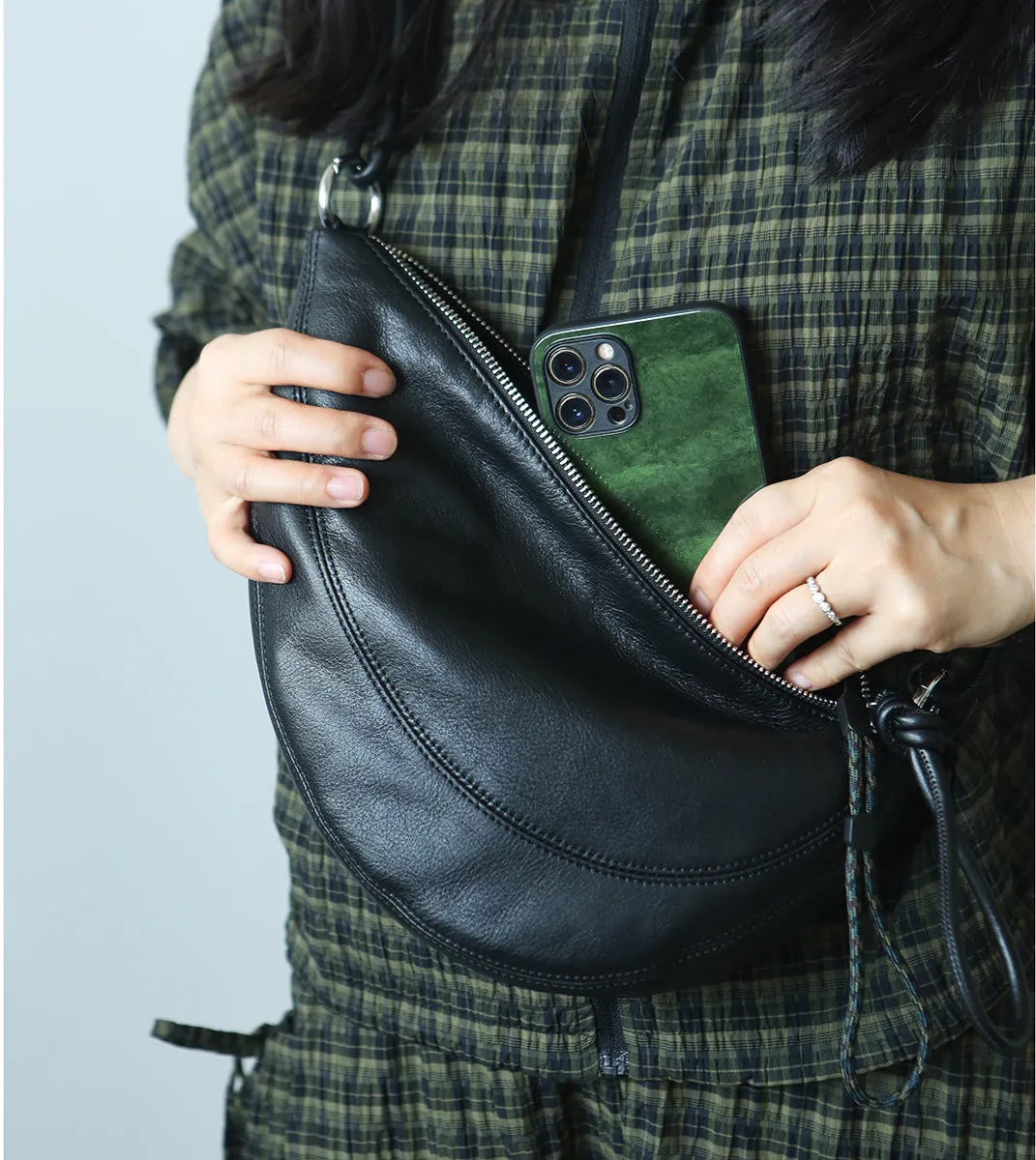 Stylish Women's Crossbody Sling Bag Black Small Shoulder Purse