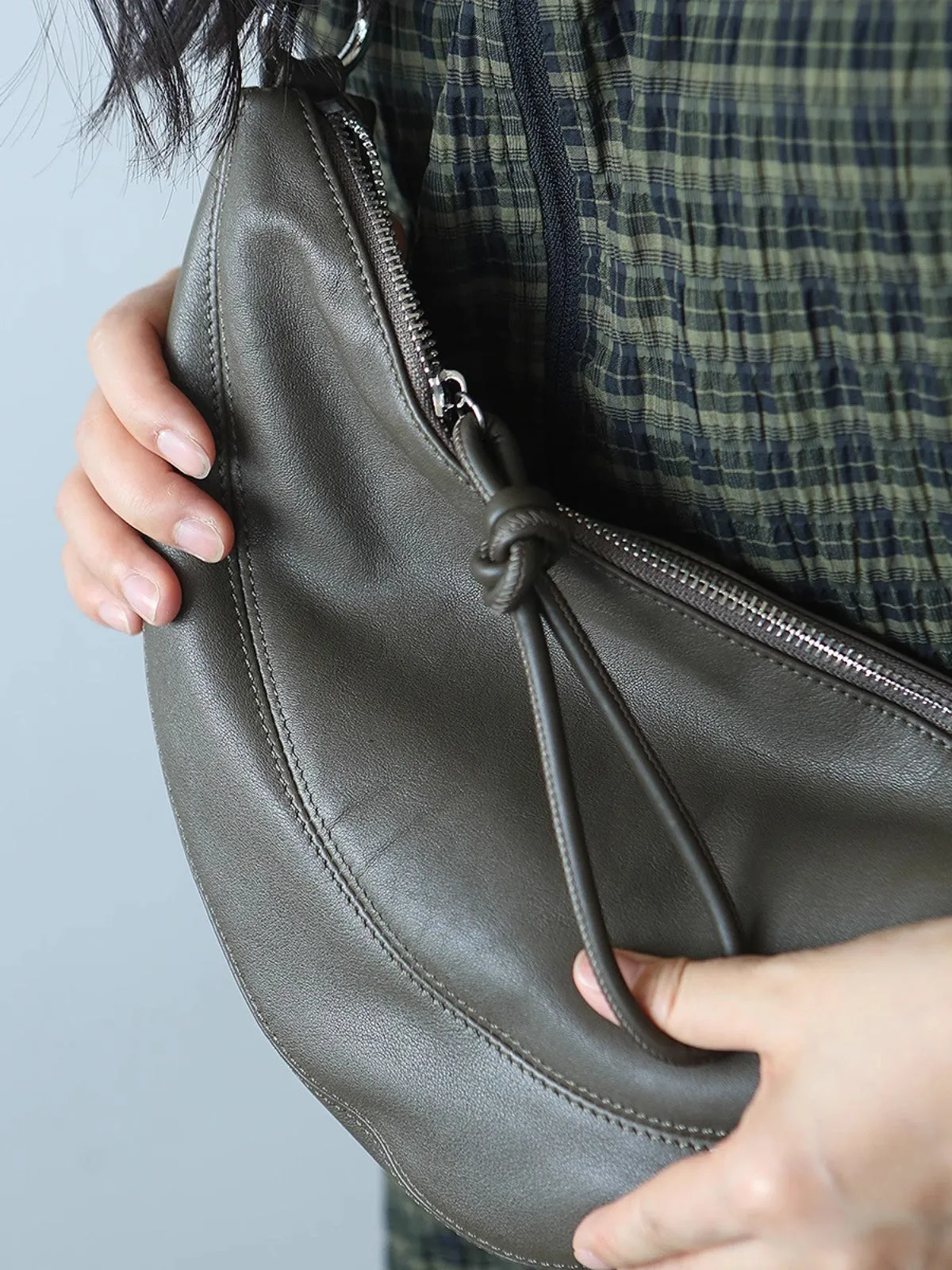Stylish Women's Crossbody Sling Bag Black Small Shoulder Purse